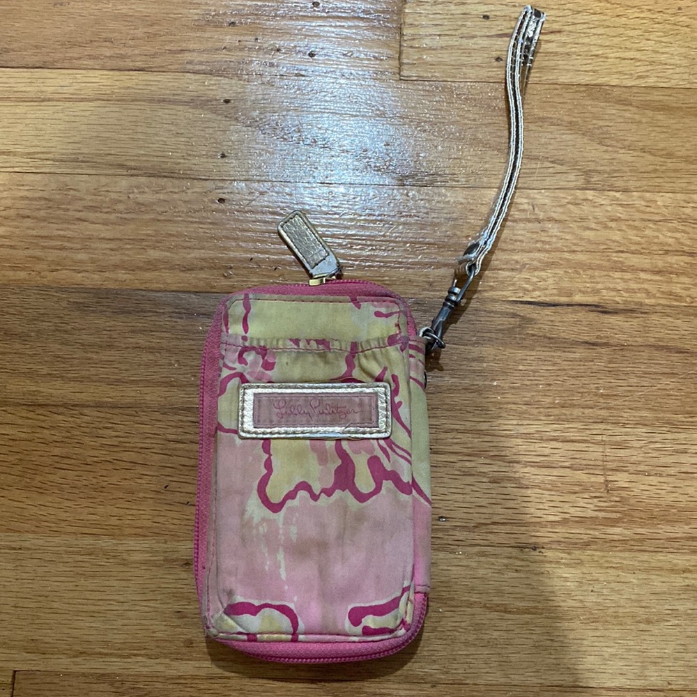 Lilly Pulitzer wristlet